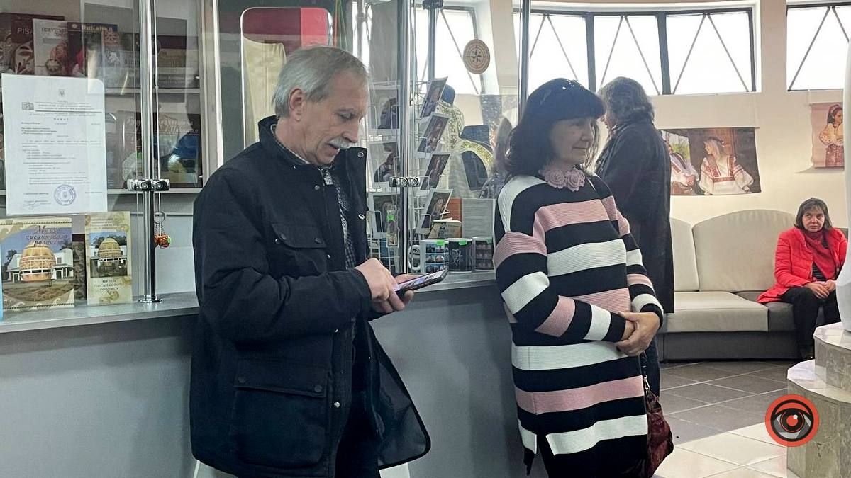 У Коломиї відбулось відкриття виставки "Чотири стихії" 8