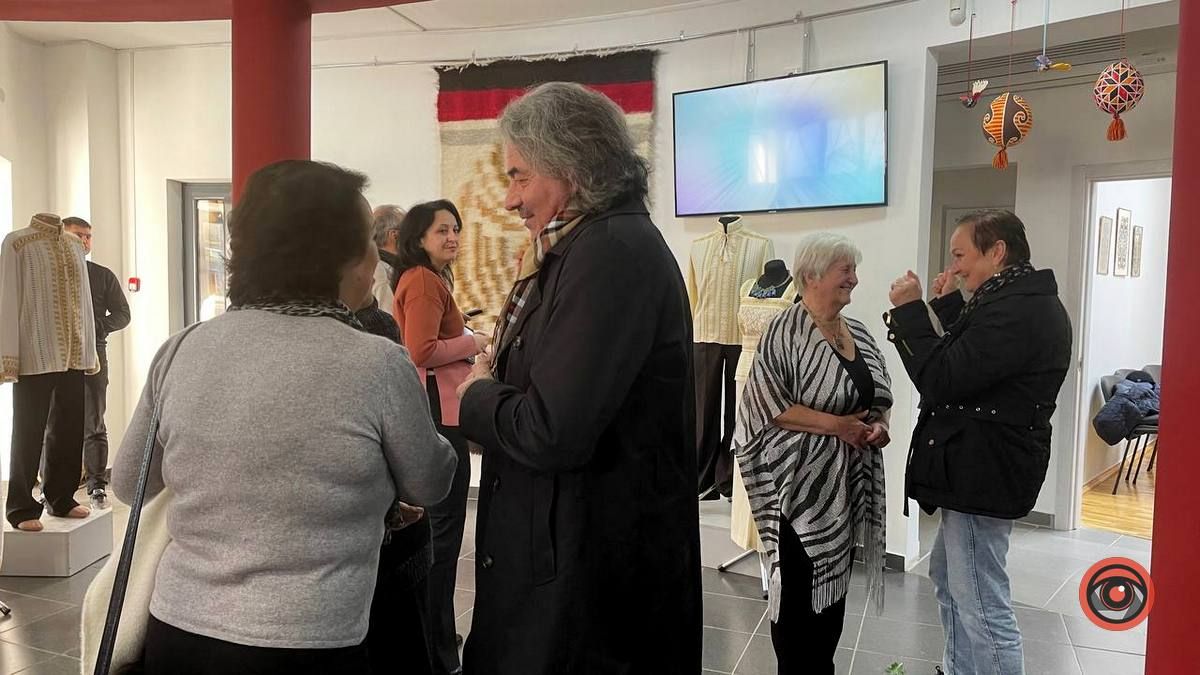 У Коломиї відбулось відкриття виставки "Чотири стихії" 6