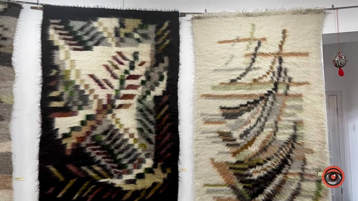 У Коломиї відбулось відкриття виставки "Чотири стихії" 12