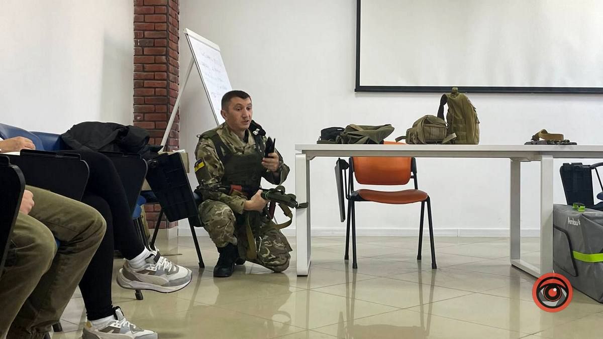 Як надати першу домедичну допомогу? | коломияни здобували практичні навички 10