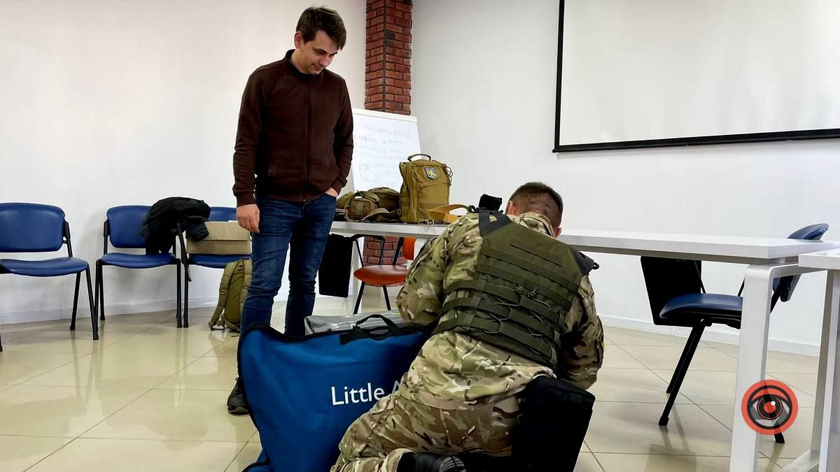 Як надати першу домедичну допомогу? | коломияни здобували практичні навички 8