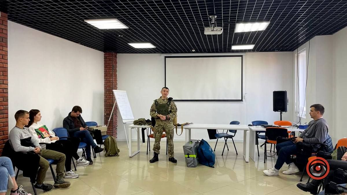 Як надати першу домедичну допомогу? | коломияни здобували практичні навички 2