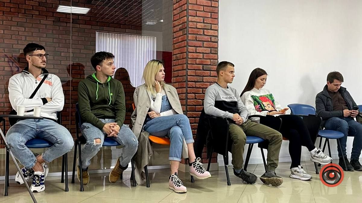 Як надати першу домедичну допомогу? | коломияни здобували практичні навички 6