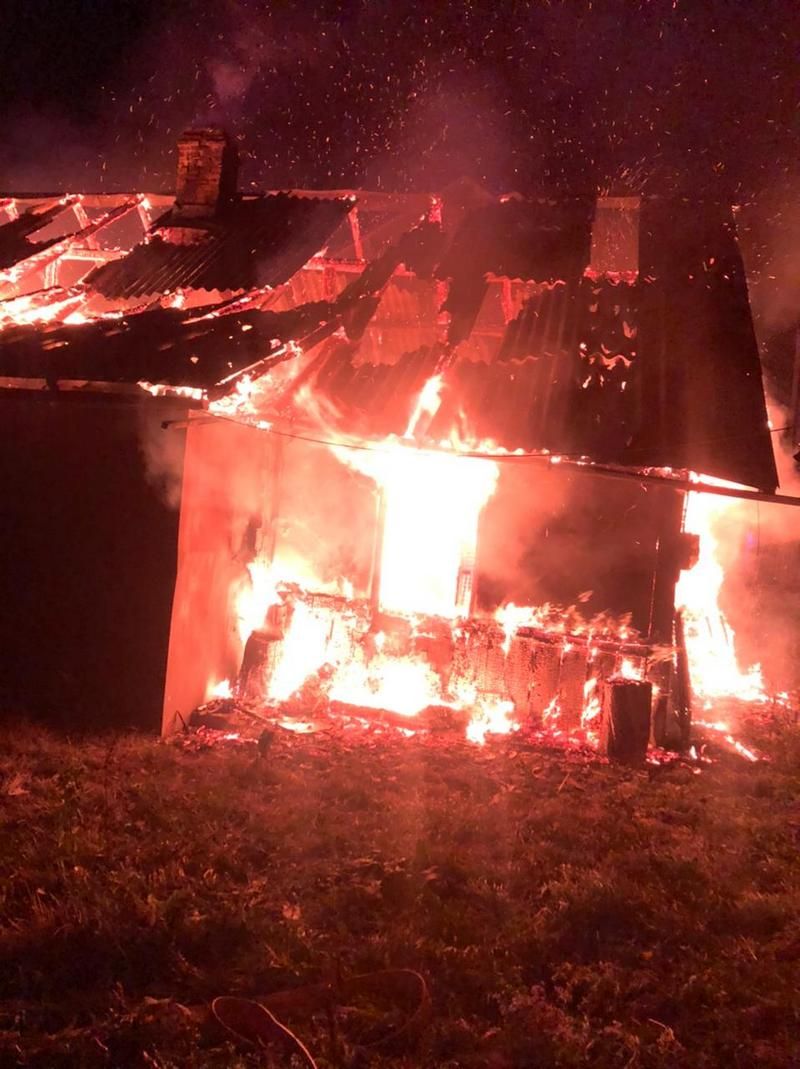 Вдосвіта у Коломиї горіла будівля 4