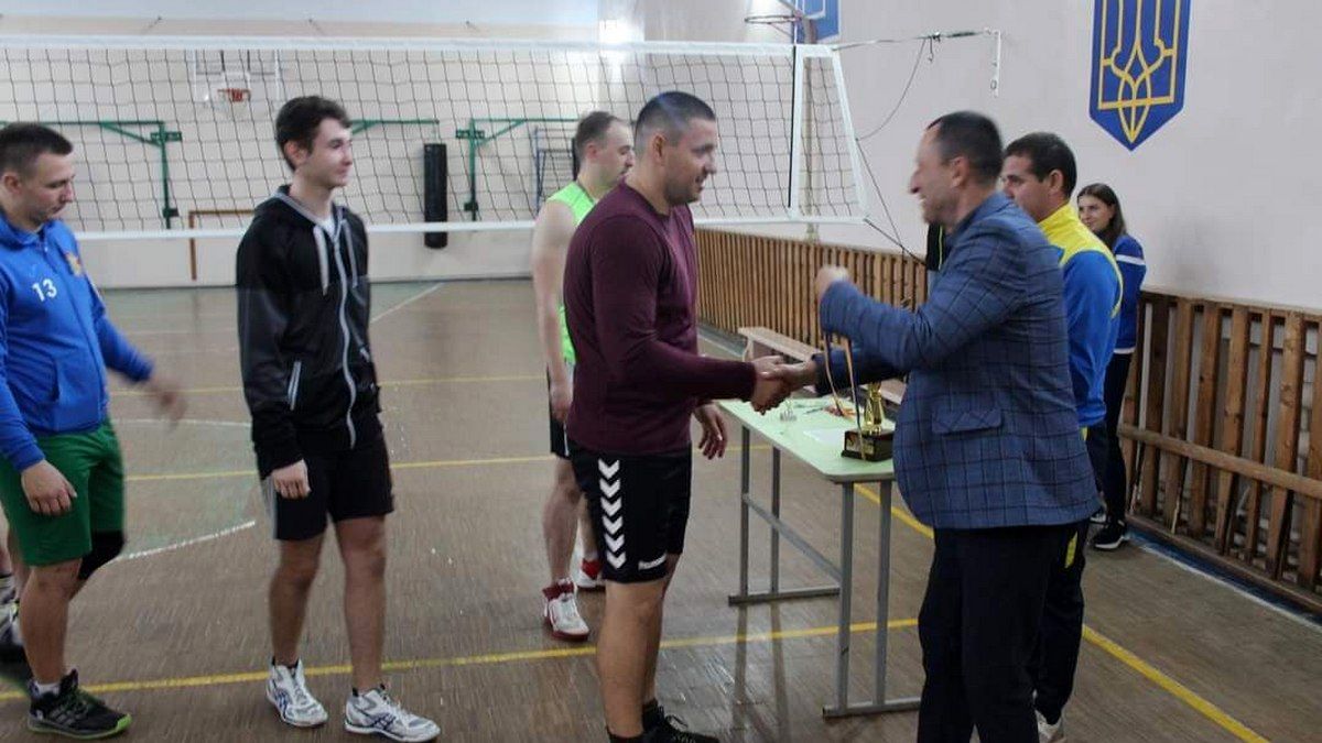 Поєднали приємне з корисним: у Печеніжині зібрали понад 6 тис грн для ЗСУ 4