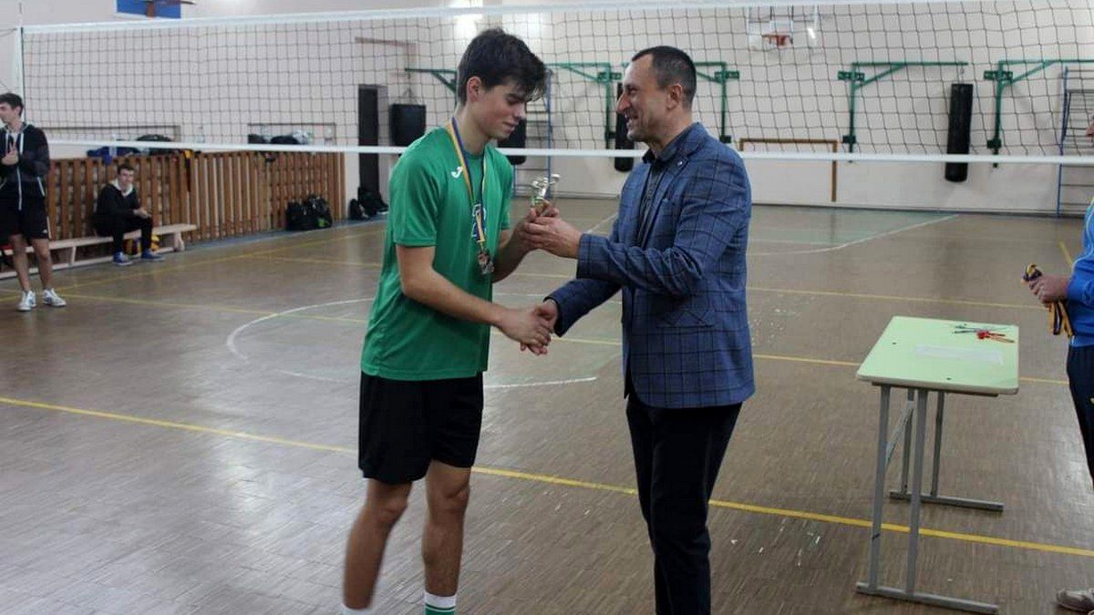 Поєднали приємне з корисним: у Печеніжині зібрали понад 6 тис грн для ЗСУ 5