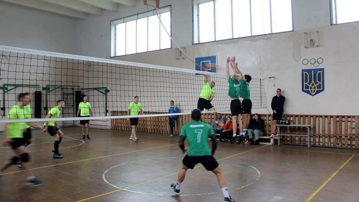 Поєднали приємне з корисним: у Печеніжині зібрали понад 6 тис грн для ЗСУ 2