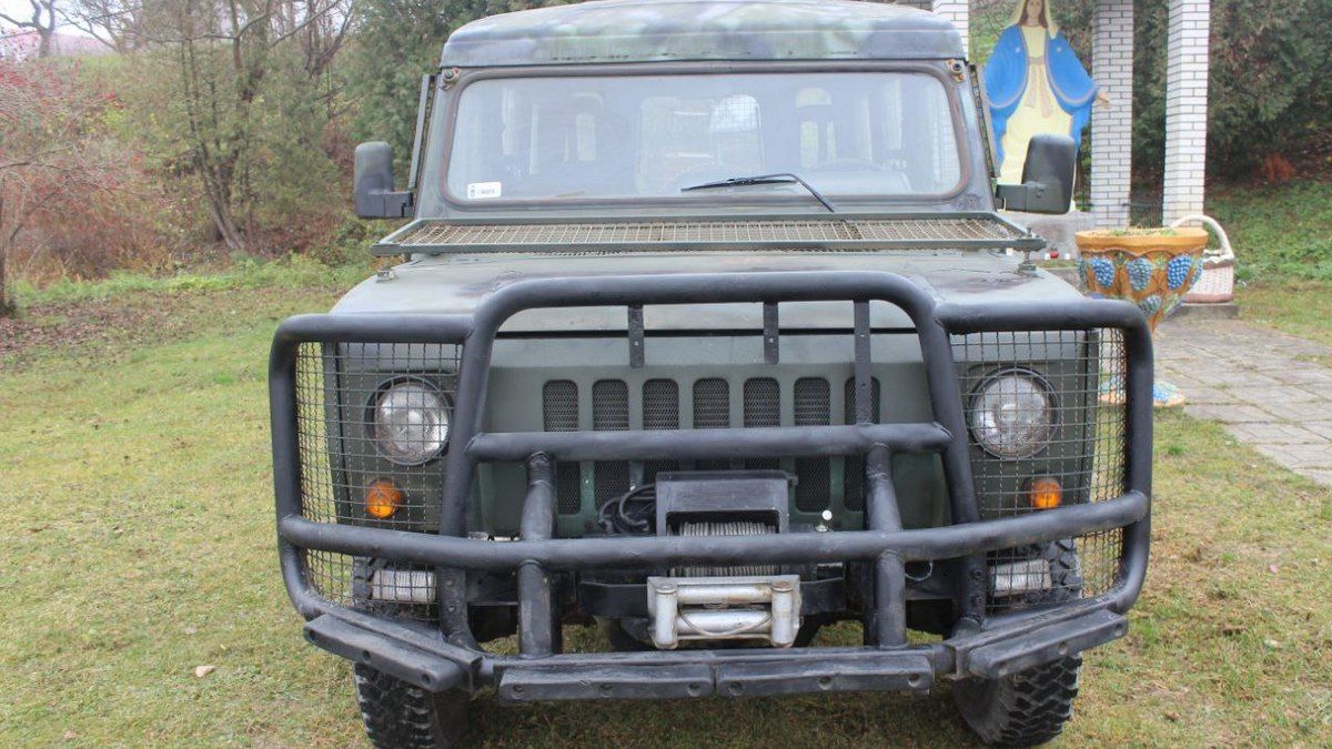 У Печеніжині освятили авто для ЗСУ 2