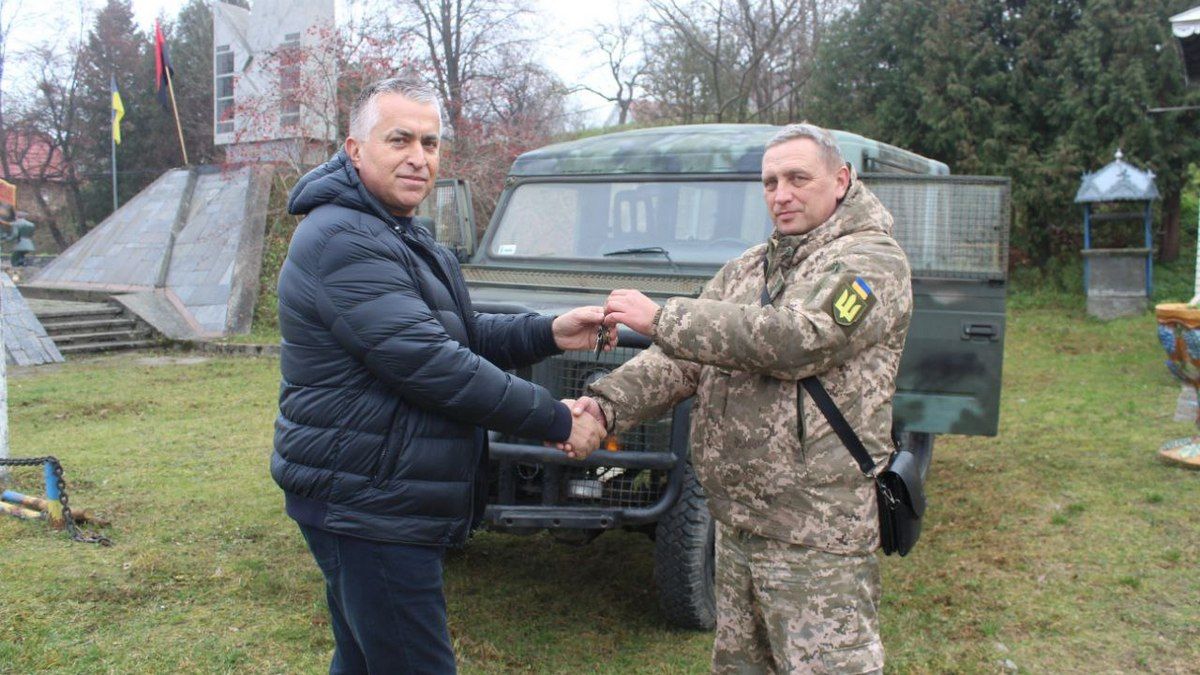 У Печеніжині освятили авто для ЗСУ 3