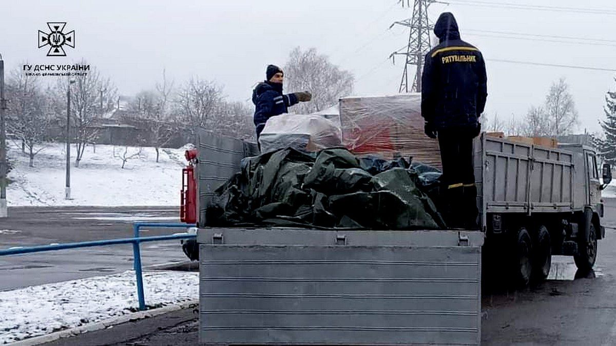 Прикарпатські рятувальники отримали обладнання та інші подарунки