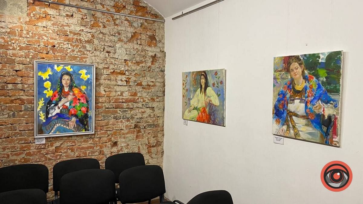 Який він - "Український портрет"? | Коломия побачила нову виставку 5