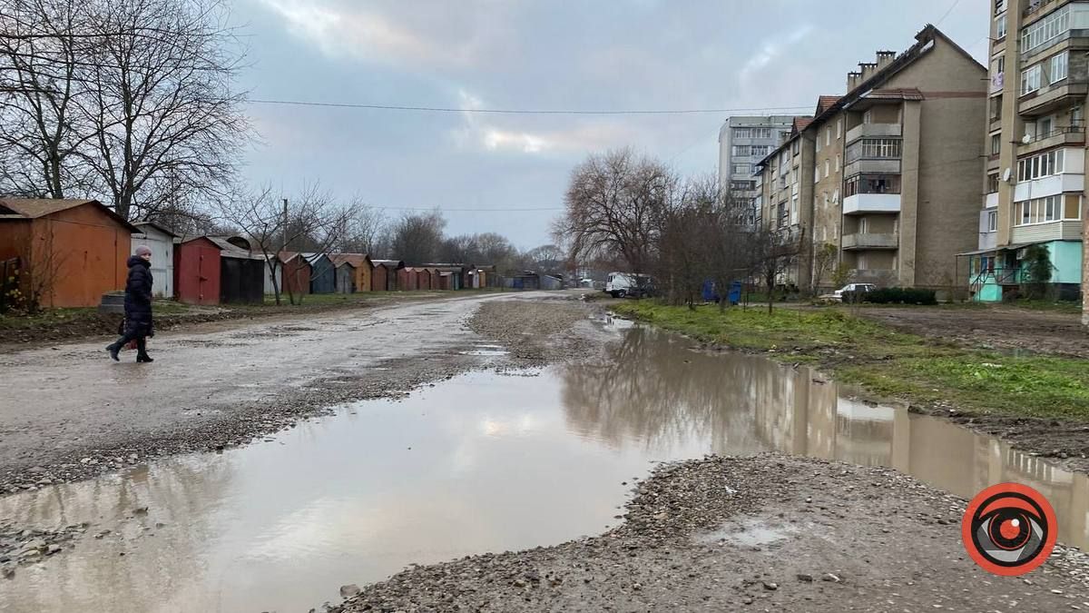 Як защебенили найгіршу ділянку дороги по вул. Хмельницького 2