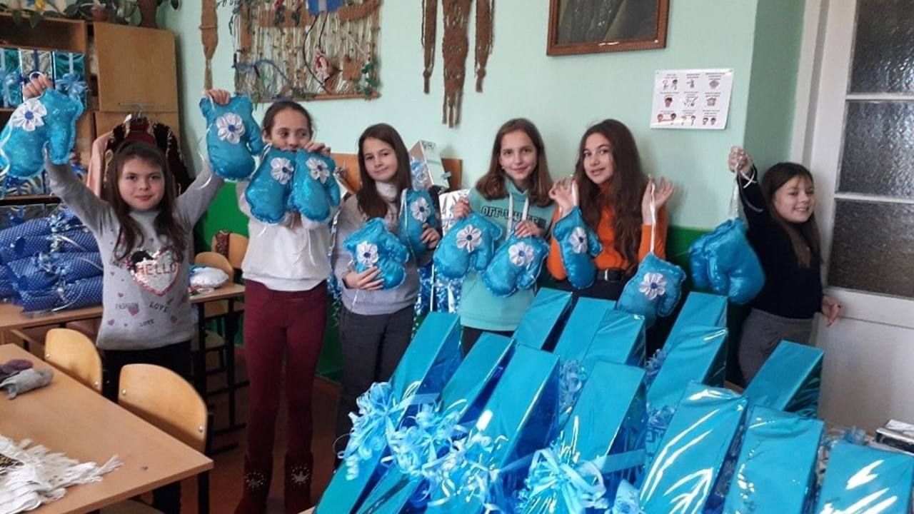 Діти зроблять іграшки на головну ялинку Городенки