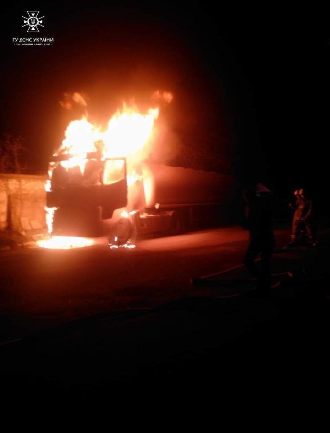 У Городенці загорілася кабіна вантажного автомобіля 4
