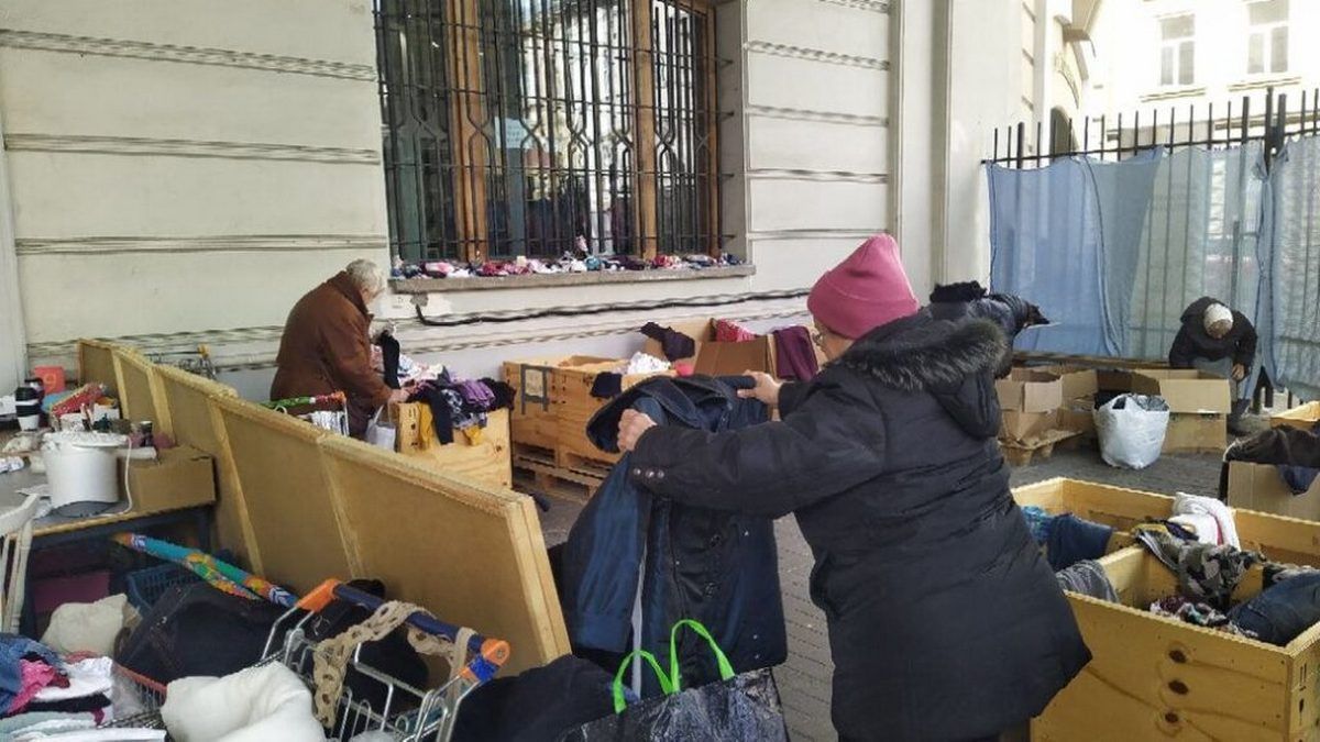 Від дрібничок до побутової техніки: чим допомогти переселенцям у Коломиї