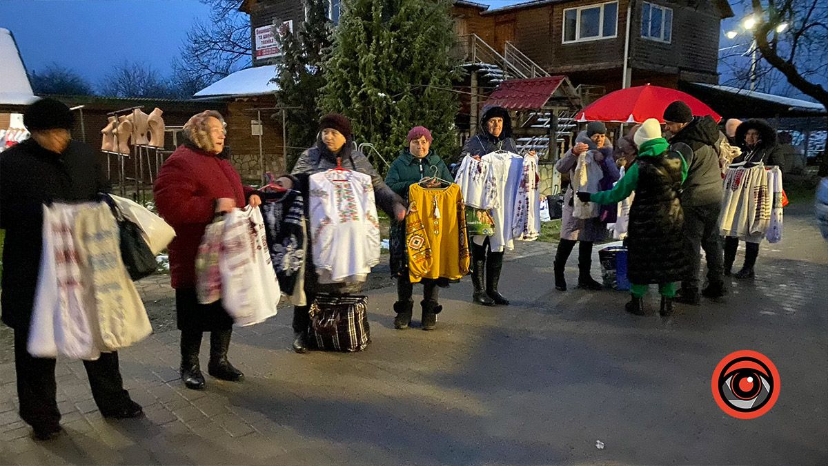 Як працює базар "Вишиванка" у Коломиї: фоторепортаж 3