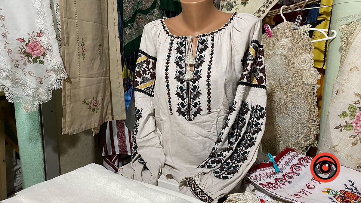 Як працює базар "Вишиванка" у Коломиї: фоторепортаж 24