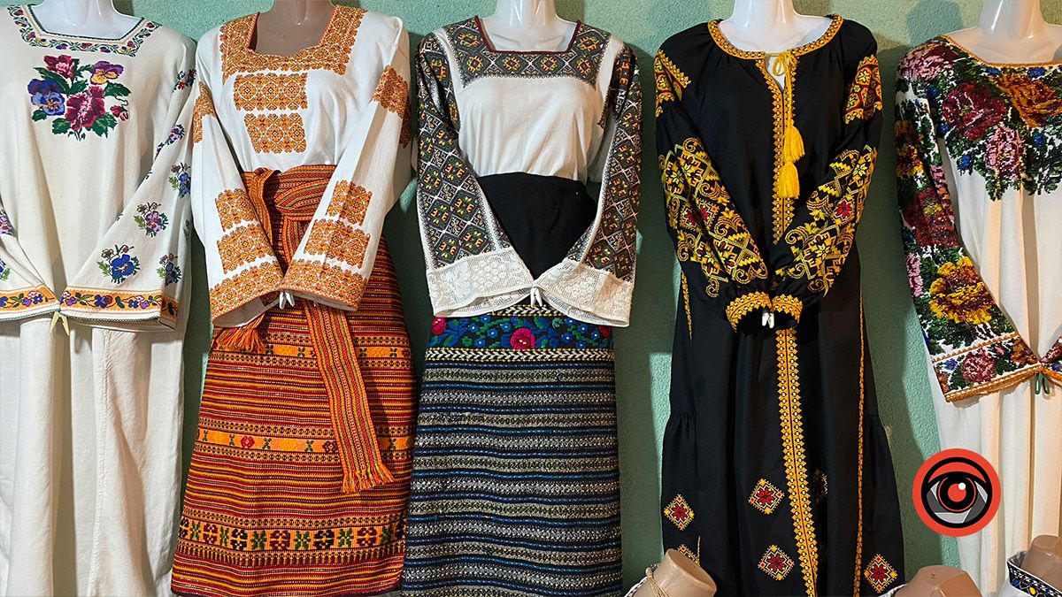 Як працює базар "Вишиванка" у Коломиї: фоторепортаж 11