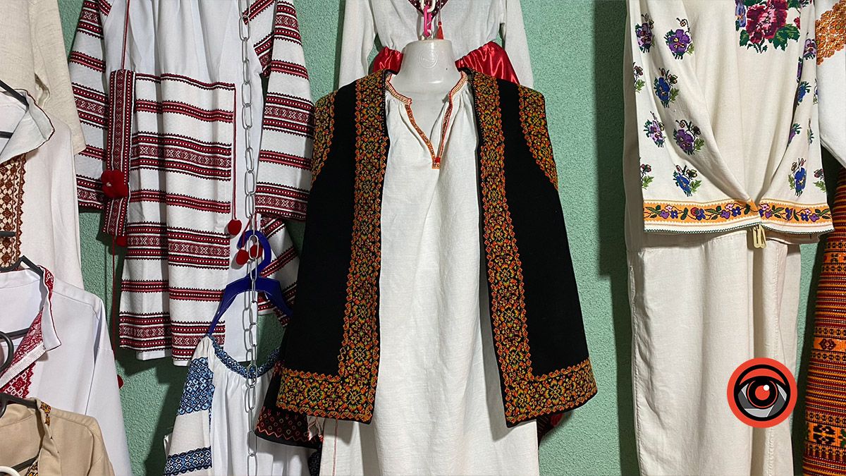 Як працює базар "Вишиванка" у Коломиї: фоторепортаж 13