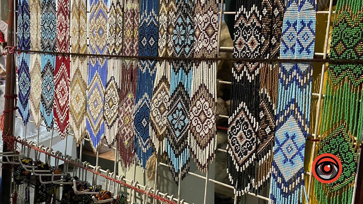 Як працює базар "Вишиванка" у Коломиї: фоторепортаж 34