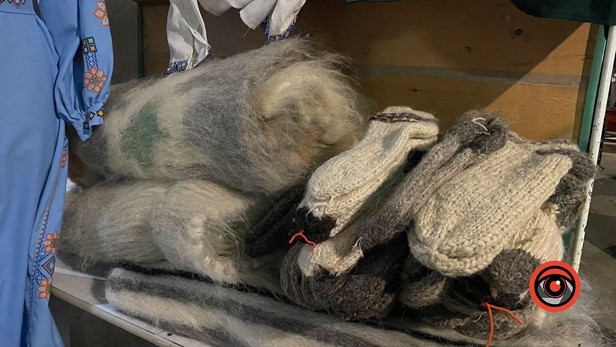 Як працює базар "Вишиванка" у Коломиї: фоторепортаж 15