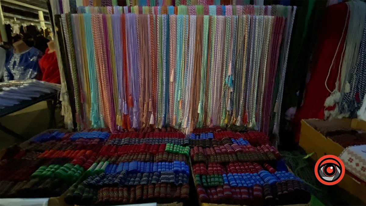 Як працює базар "Вишиванка" у Коломиї: фоторепортаж 46