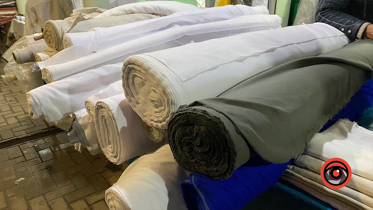 Як працює базар "Вишиванка" у Коломиї: фоторепортаж 57