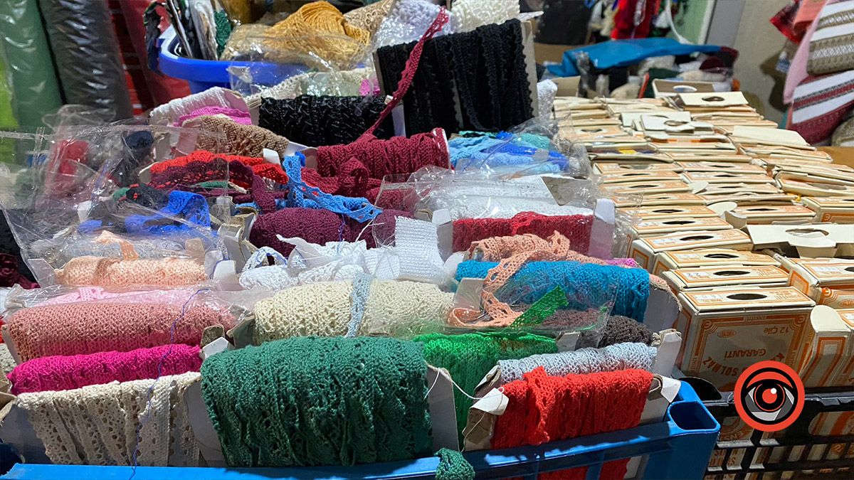 Як працює базар "Вишиванка" у Коломиї: фоторепортаж 58