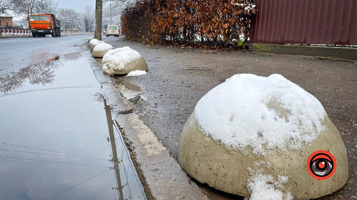 У Коломиї боряться з паркуванням на тротуарах 5