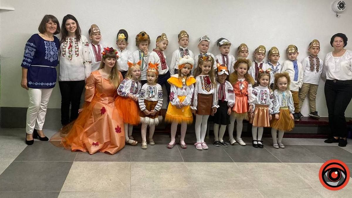 Під час повітряної тривоги свято осені для малюків Коломиї провели в укритті 1