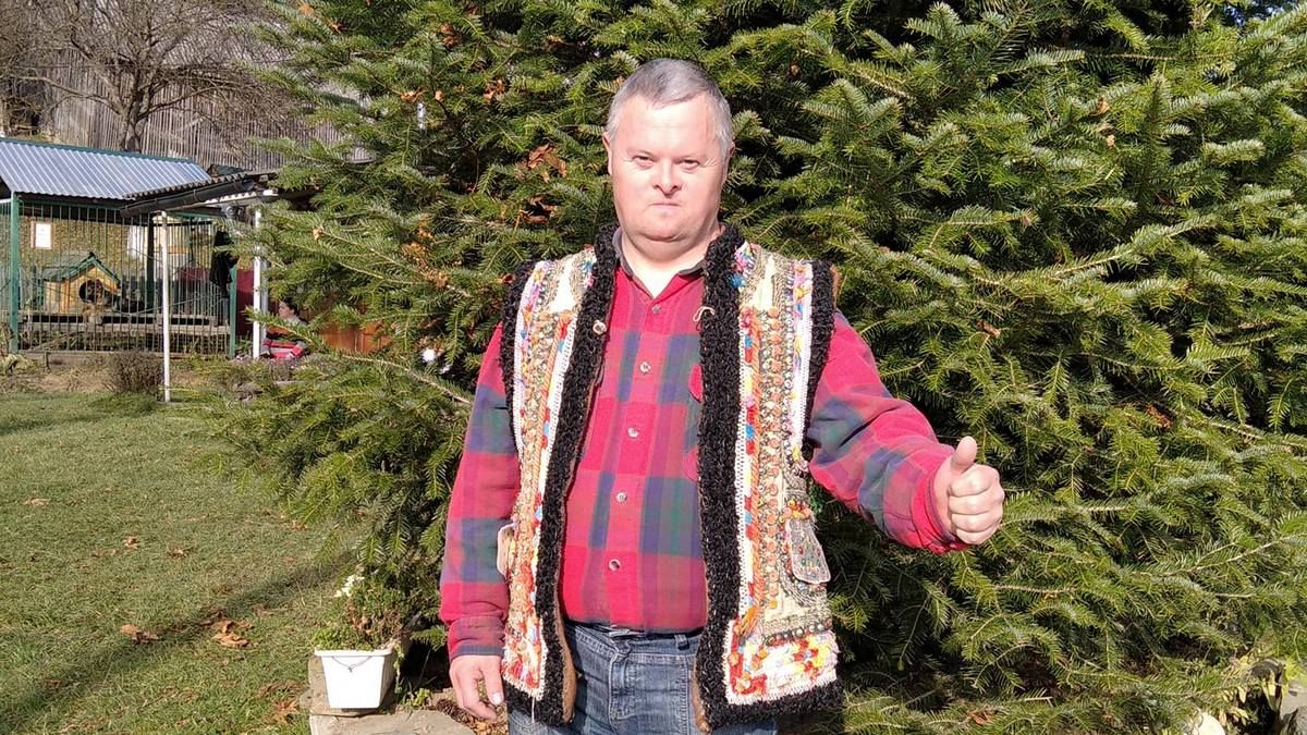 Коломийський фонд "Крокус" збирає кошти на подарунки для людей з інвалідністю 1