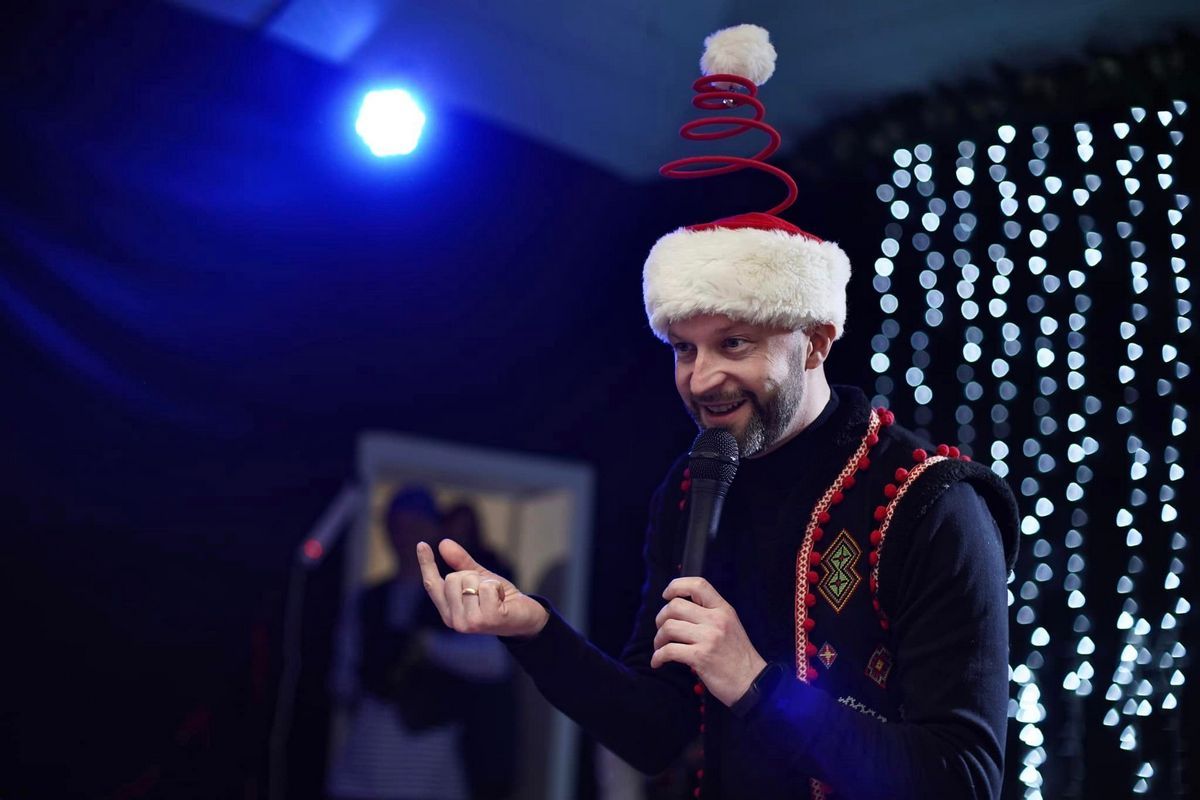 Святий Миколай приймав перших відвідувачів у резиденції в Грушеві 4