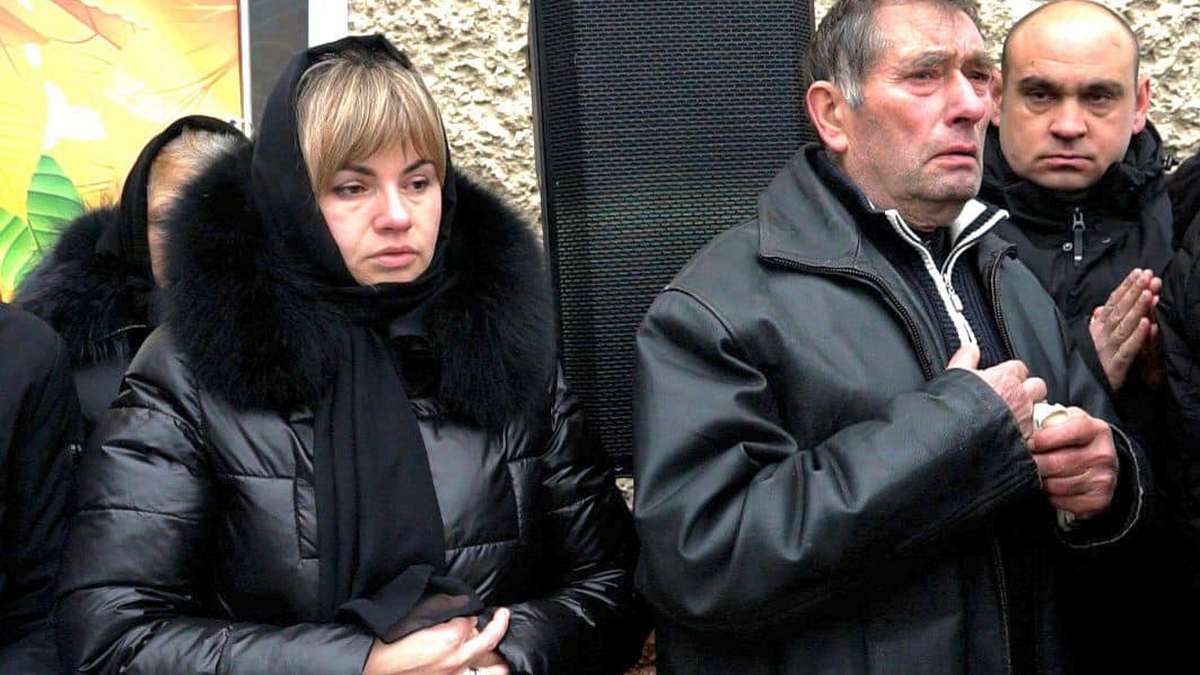 На Косівщині відкрили пам'ятну дошку полеглому Герою Володимиру Розвадовському 1