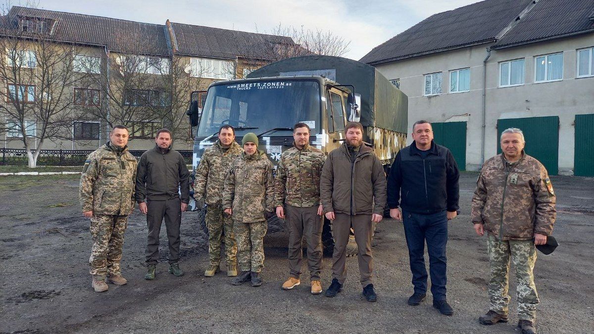 Коломийщина передала вже 75 автівку для захисників 1