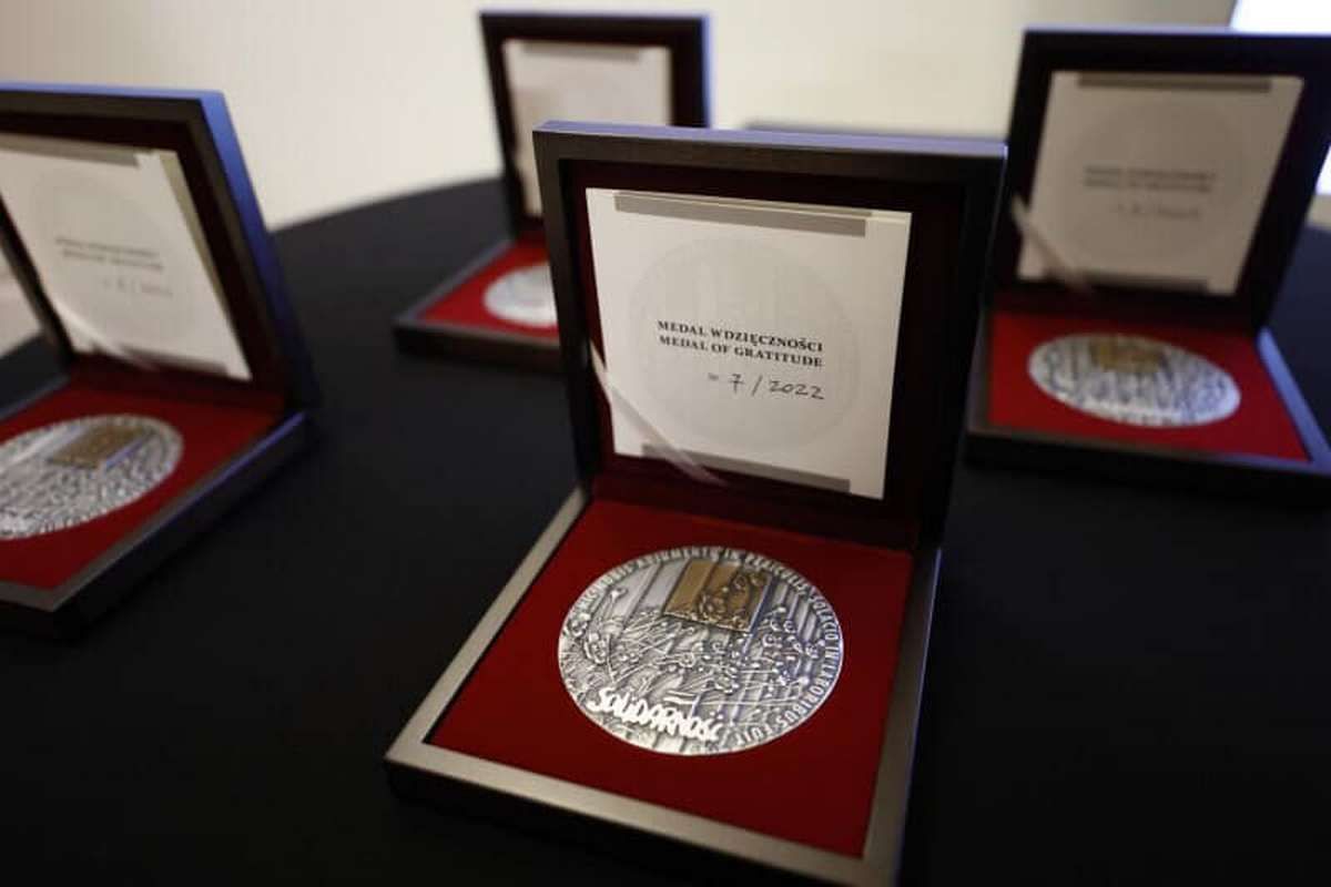 Gdańsk, ECS. Uroczystość wręczenia Medali Wdzięczności.