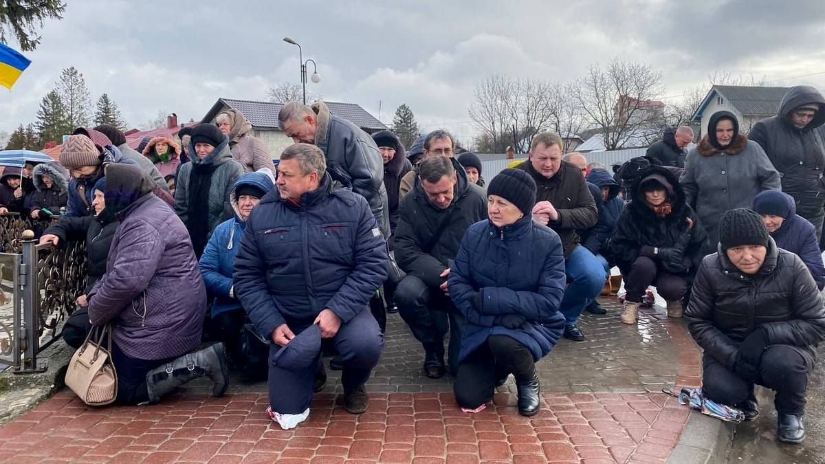 Городенківщина зустріла загиблого Героя Любомира Хамця 1