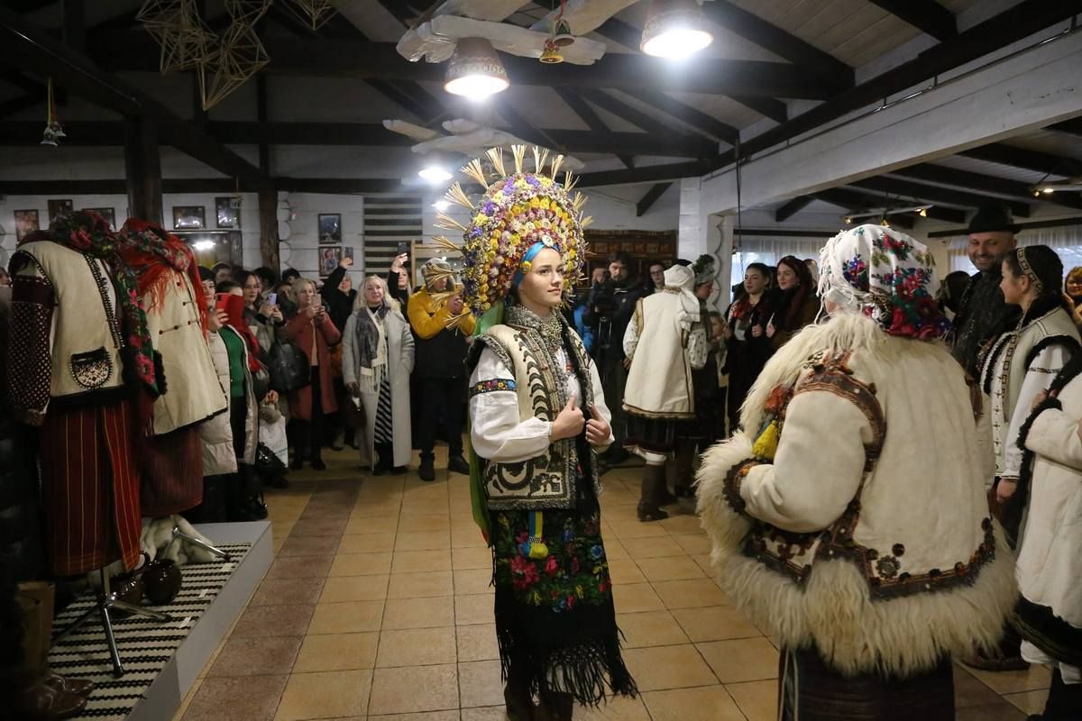 Кушнір Михайло Вінтонюк відкрив виставку в Коломиї: фоторепортаж 1