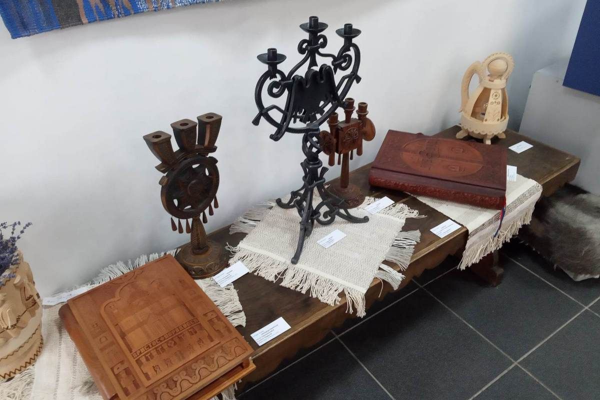 "Різдвяне коло": у Коломиї відбулось відкриття виставки 2