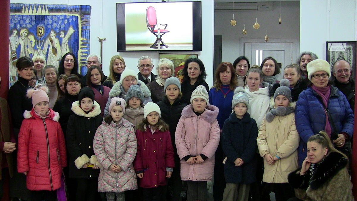 "Різдвяне коло": у Коломиї відбулось відкриття виставки 6