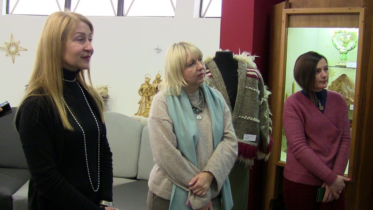 "Різдвяне коло": у Коломиї відбулось відкриття виставки 1