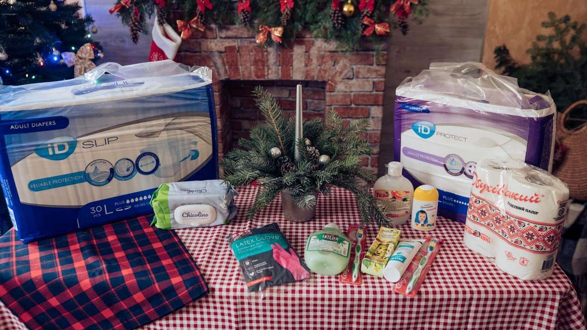 У Карітасі видають гігієнічні набори для людей з інвалідністю 1