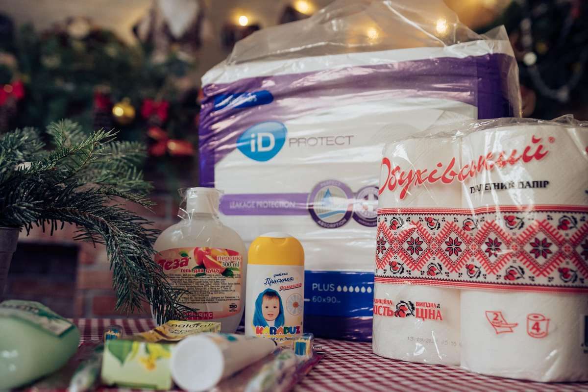 У Карітасі видають гігієнічні набори для людей з інвалідністю 3