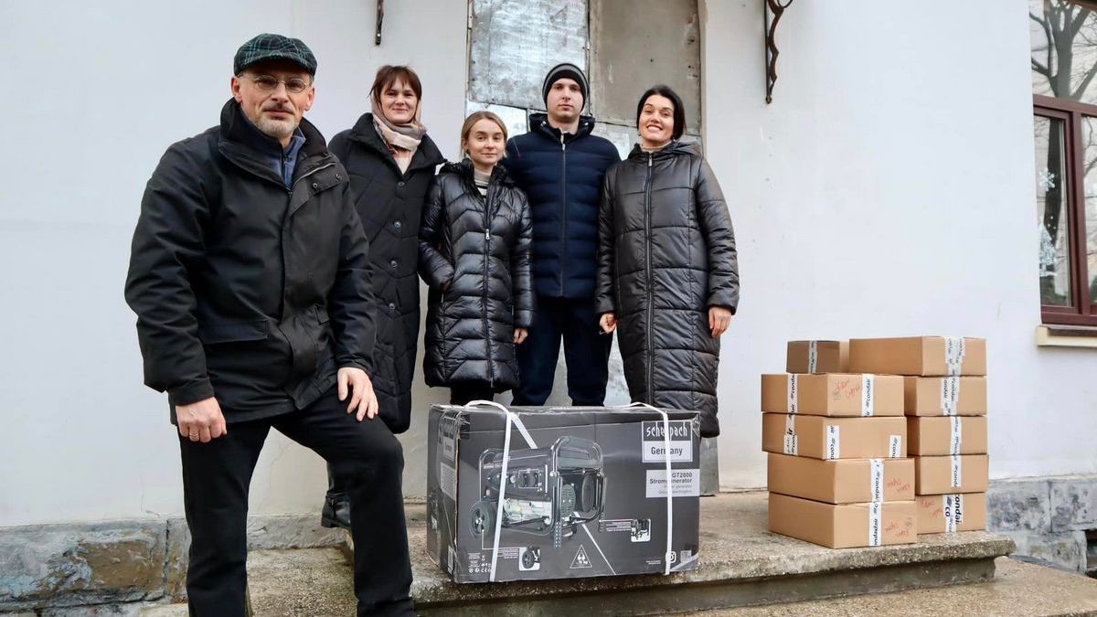 Два соціальні заклади Коломиї отримали генератори та гуманітарну допомогу 2