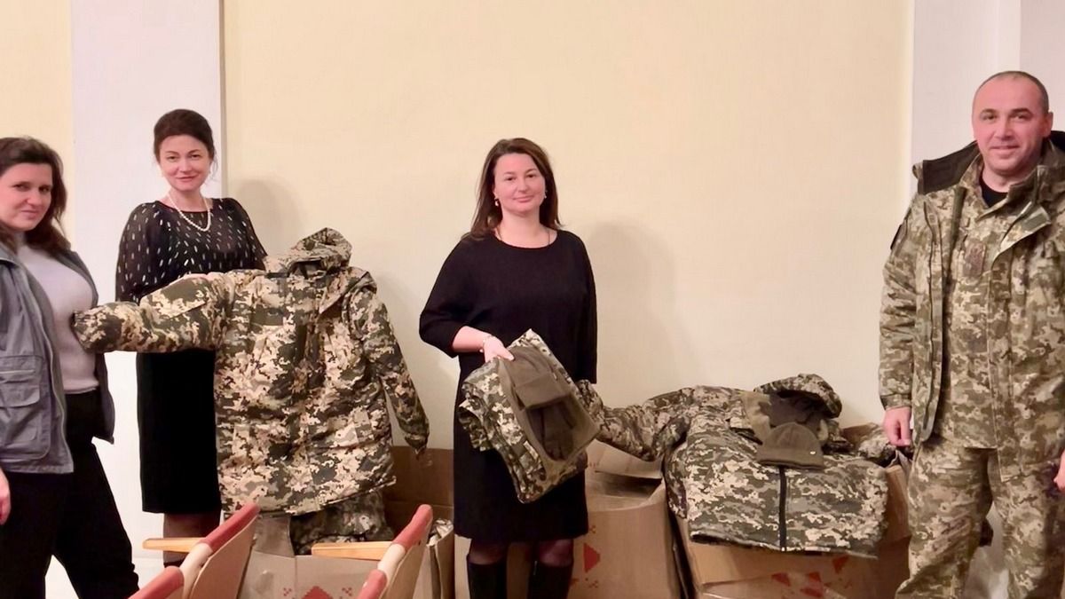 Для захисниць з Верховинщини започаткували проєкт "Посилка з рідного дому" 3