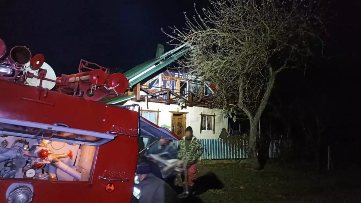 На Косівщині горіла крівля житлового будинку 1