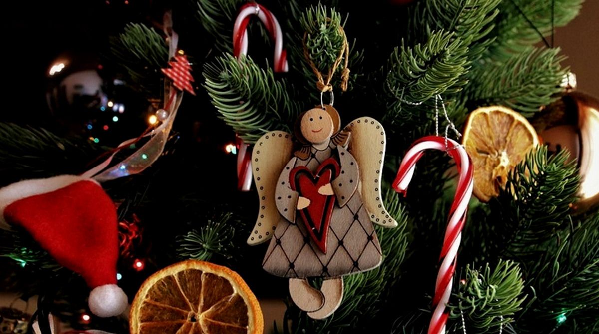 Які свята відзначають в Україні та світі 25 грудня? 1