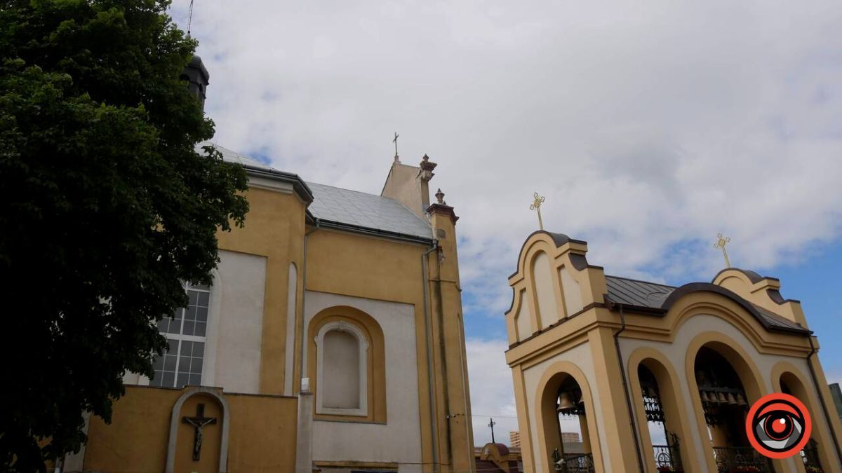 Розклад Богослужінь на 25 грудня у коломийських храмах 4