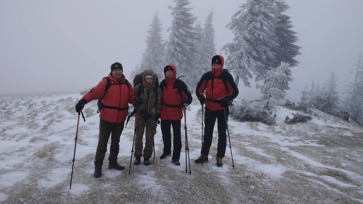Рятувальники допомогли туристці, якій стало погано в горах