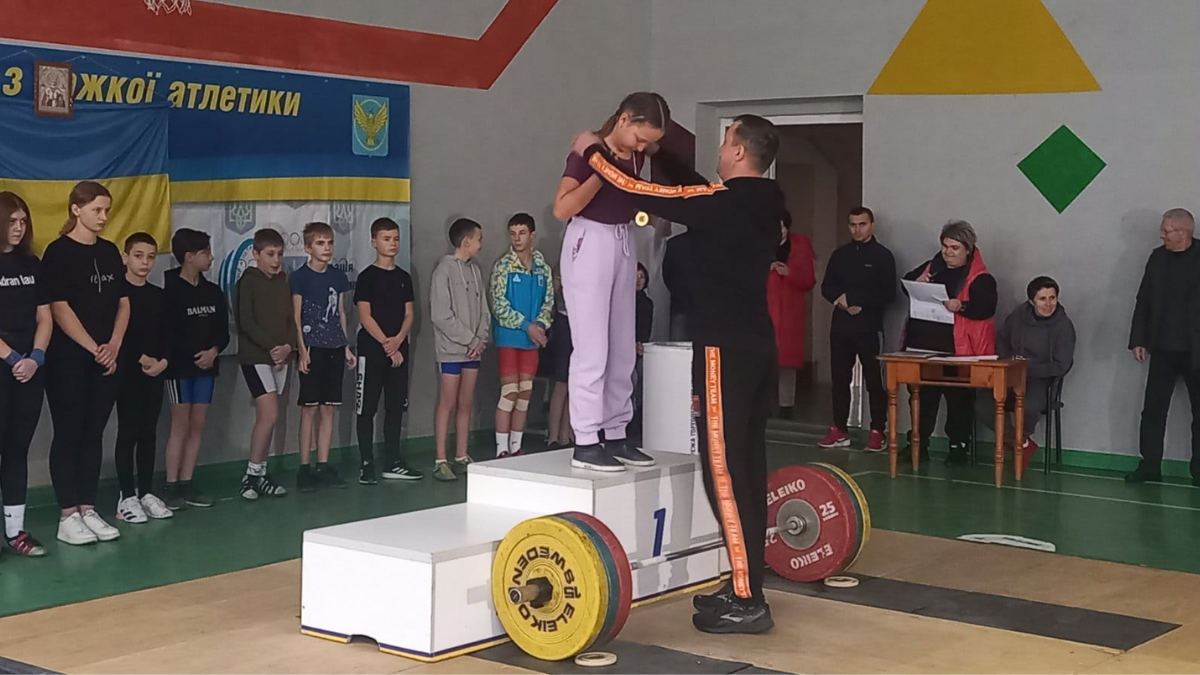 До дня Святого Миколая у Коломиї відбувся турнір з важкої атлетики 4