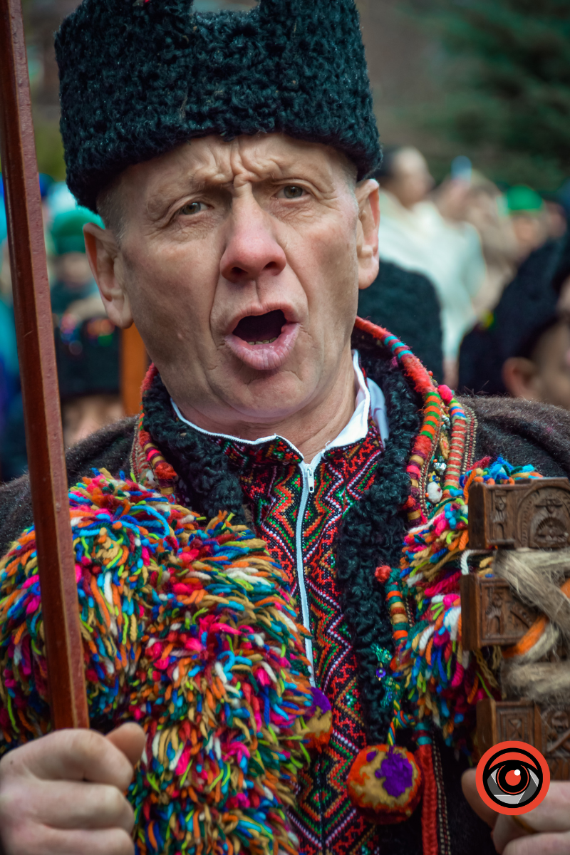 Наймасовіша коляда у Криворівні вперше відбулася 25 грудня | Відео та фото 3